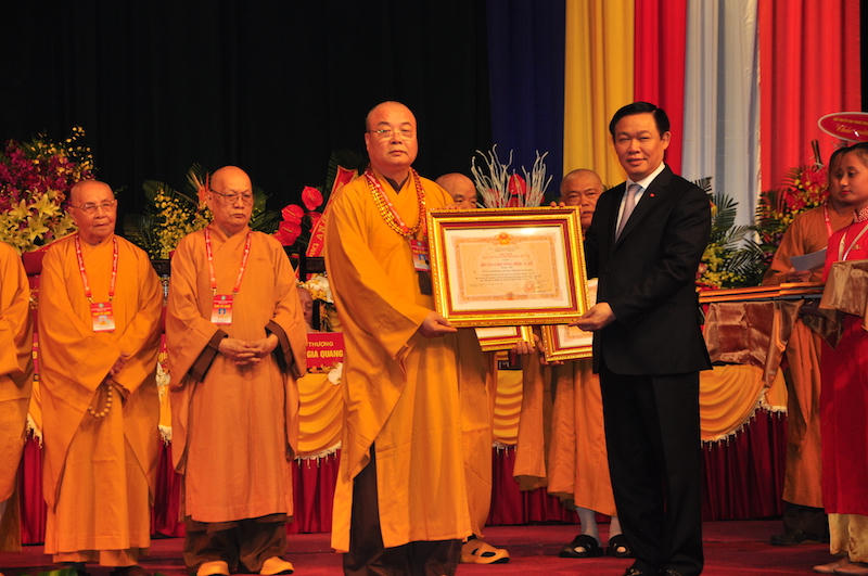 Tưng bừng không khí Đại hội đại biểu Phật giáo toàn quốc lần thứ VIII