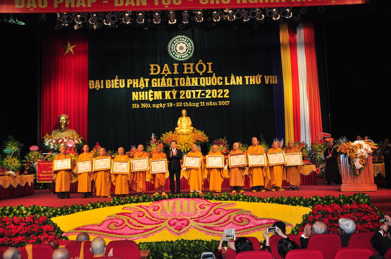 Tưng bừng không khí Đại hội đại biểu Phật giáo toàn quốc lần thứ VIII