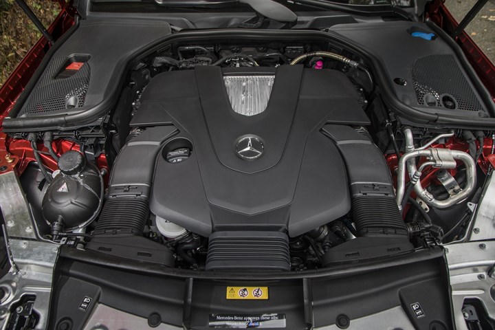 Mercedes E-Class Convertible 2018 chốt giá từ 1,5 tỷ đồng