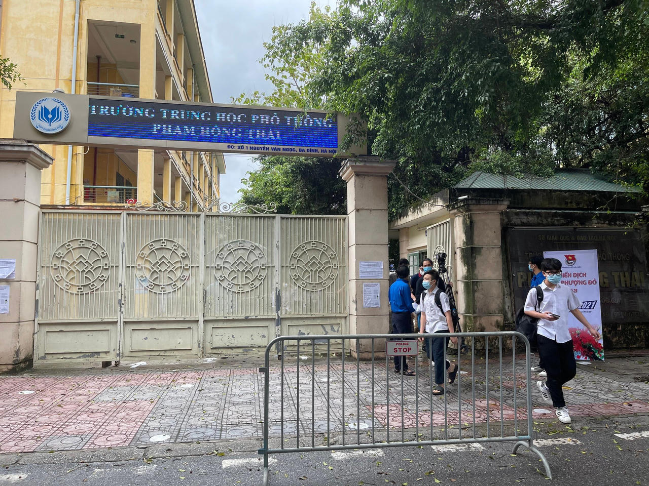 Kết thúc 2 môn Toán, Lịch sử kỳ thi vào 10: Đề thi dễ, nhiều học sinh dự đoán điểm cao