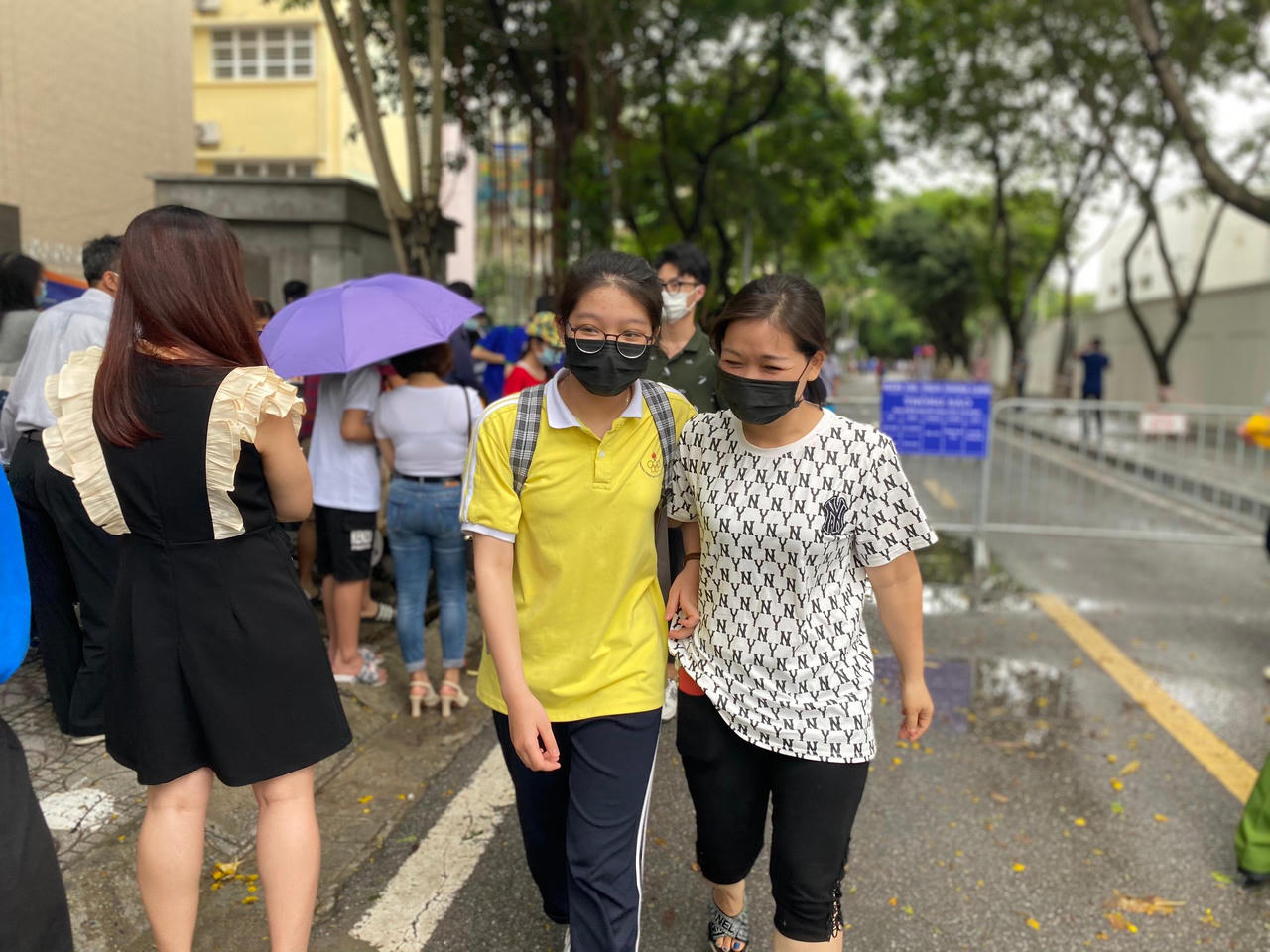 Kết thúc 2 môn Toán, Lịch sử kỳ thi vào 10: Đề thi dễ, nhiều học sinh dự đoán điểm cao