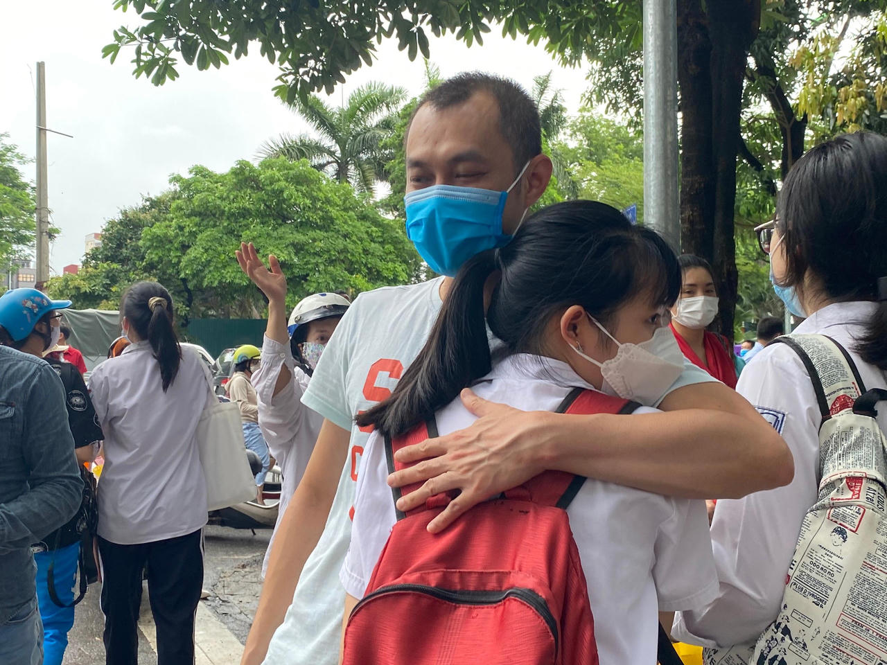 Kết thúc 2 môn Toán, Lịch sử kỳ thi vào 10: Đề thi dễ, nhiều học sinh dự đoán điểm cao