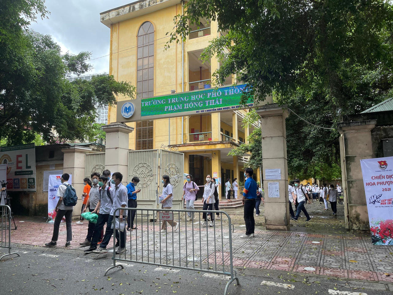 Kết thúc 2 môn Toán, Lịch sử kỳ thi vào 10: Đề thi dễ, nhiều học sinh dự đoán điểm cao