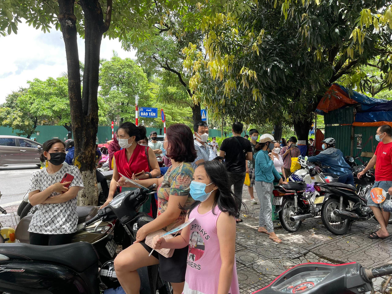 Kết thúc 2 môn Toán, Lịch sử kỳ thi vào 10: Đề thi dễ, nhiều học sinh dự đoán điểm cao