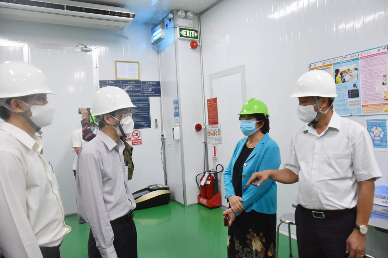 Phóng sự ảnh: Cận cảnh nơi bảo quản 836.000 liều vaccine cho chiến dịch tiêm chủng tại TP HCM 