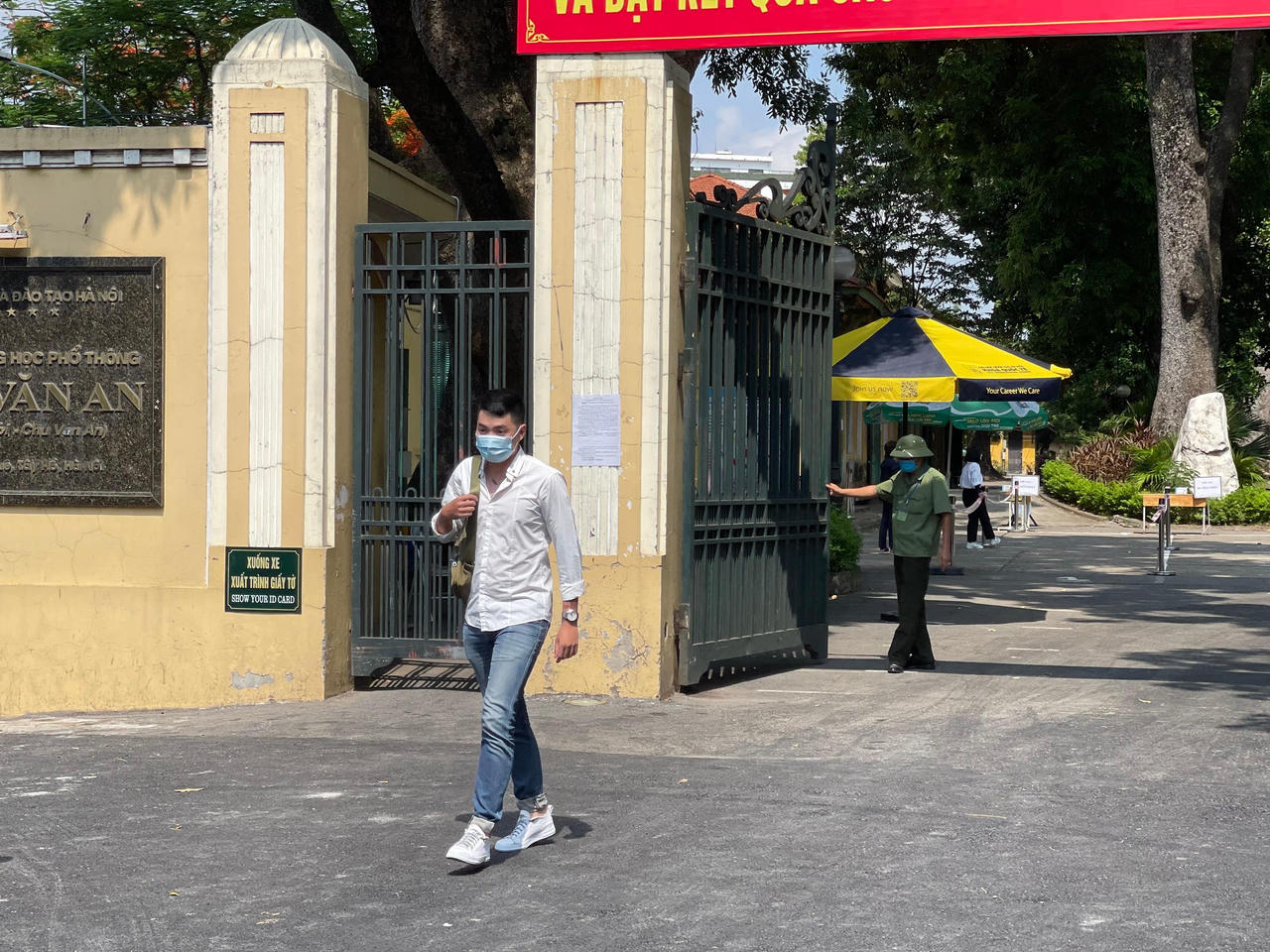 Nhiều thí sinh 'thở phào' vì đề Văn thi tốt nghiệp THPT dễ