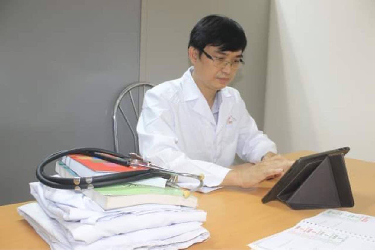 Gần 150 y bác sĩ tinh nhuệ ở Hà Nội tiếp sức TP HCM chống dịch COVID-19