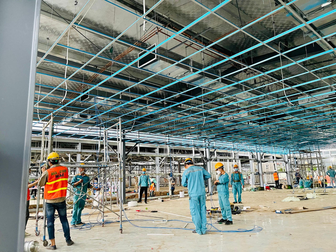 Mục sở thị bên trong Bệnh viện dã chiến có 850 công nhân thần tốc ngày đêm xây dựng 