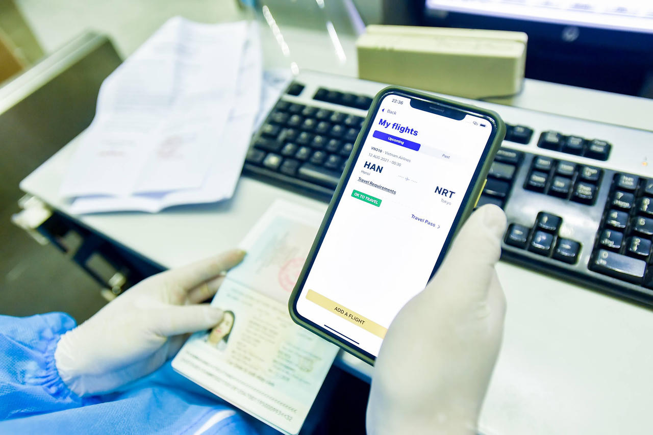 Chuyến bay đầu tiên thử nghiệm hộ chiếu vaccine từ sân bay Nội Bài đến Nhật