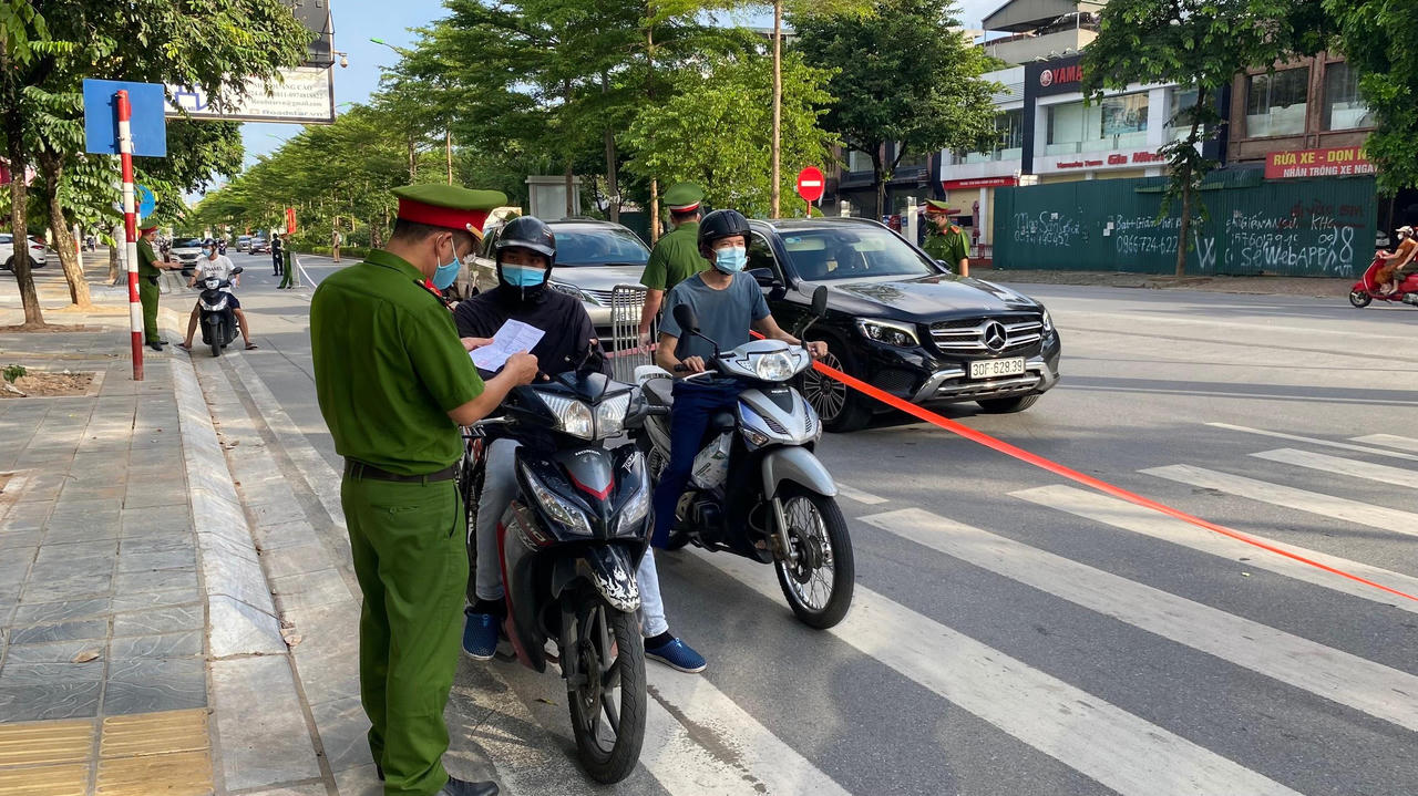 Tổ công tác "đặc biệt" xử lý nhiều trường hợp đến nhà người thân ăn “cỗ” 