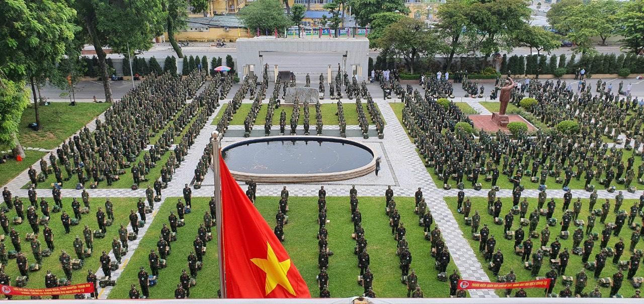 Thêm hơn 1.000 cán bộ, học viên Học viện Quân y lên đường tiếp sức miền Nam chống dịch