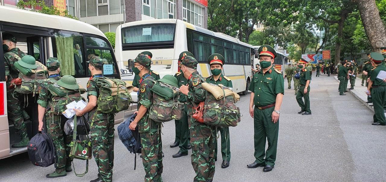Thêm hơn 1.000 cán bộ, học viên Học viện Quân y lên đường tiếp sức miền Nam chống dịch