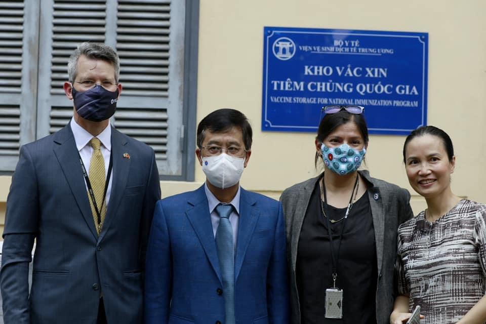 Phó tổng thống Mỹ Kamala Harris chứng kiến trao vaccine COVID-19 cho Việt Nam