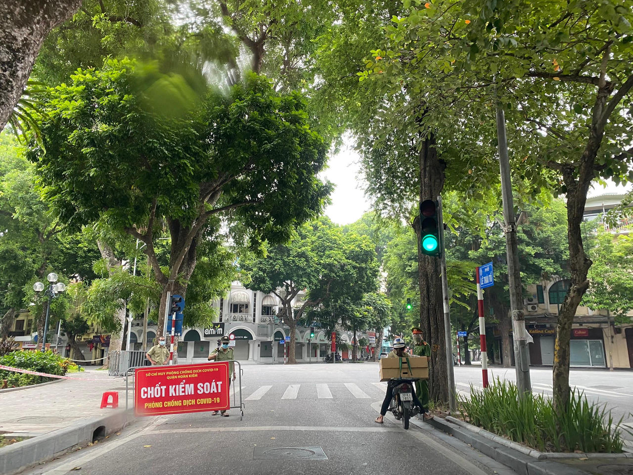 Khung cảnh đặc biệt Tết độc lập 2021 ở Thủ đô Hà Nội 