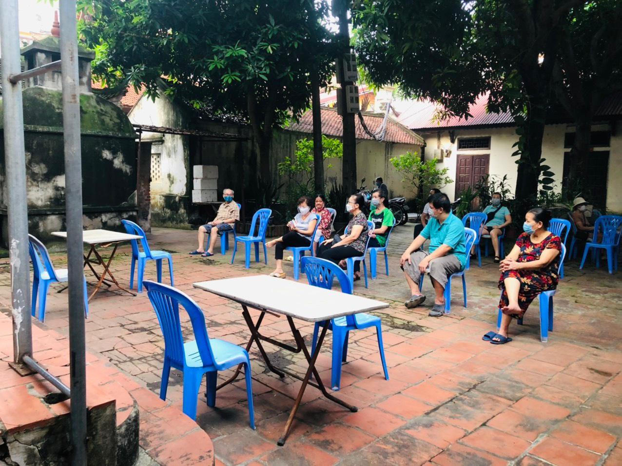 'Kích hoạt' toàn lực lượng y tế Thủ đô xét nghiệm diện rộng, tiêm vaccine cho người dân