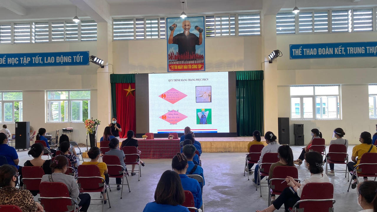 'Kích hoạt' toàn lực lượng y tế Thủ đô xét nghiệm diện rộng, tiêm vaccine cho người dân