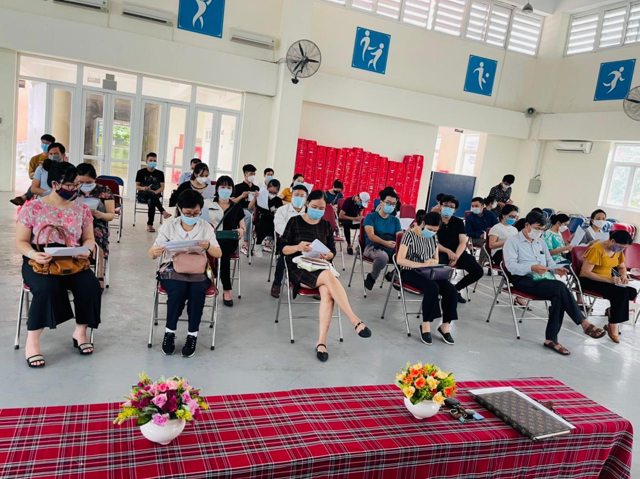 'Kích hoạt' toàn lực lượng y tế Thủ đô xét nghiệm diện rộng, tiêm vaccine cho người dân