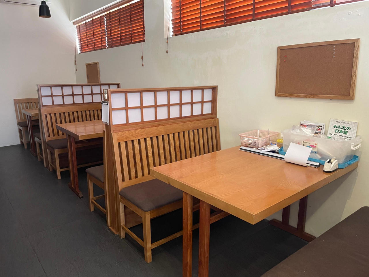 Chuột, nhện, gián... 'tấn công' nhà hàng tại Hà Nội