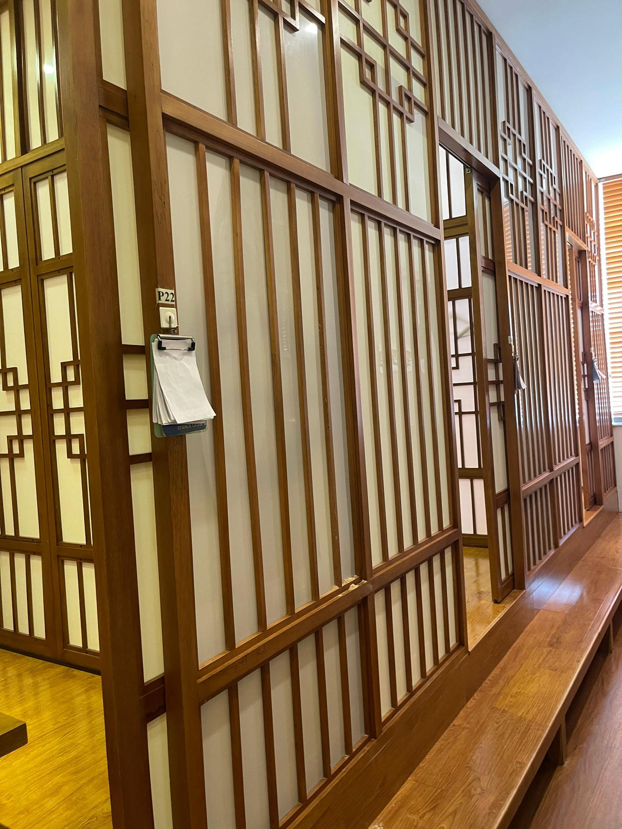 Chuột, nhện, gián... 'tấn công' nhà hàng tại Hà Nội