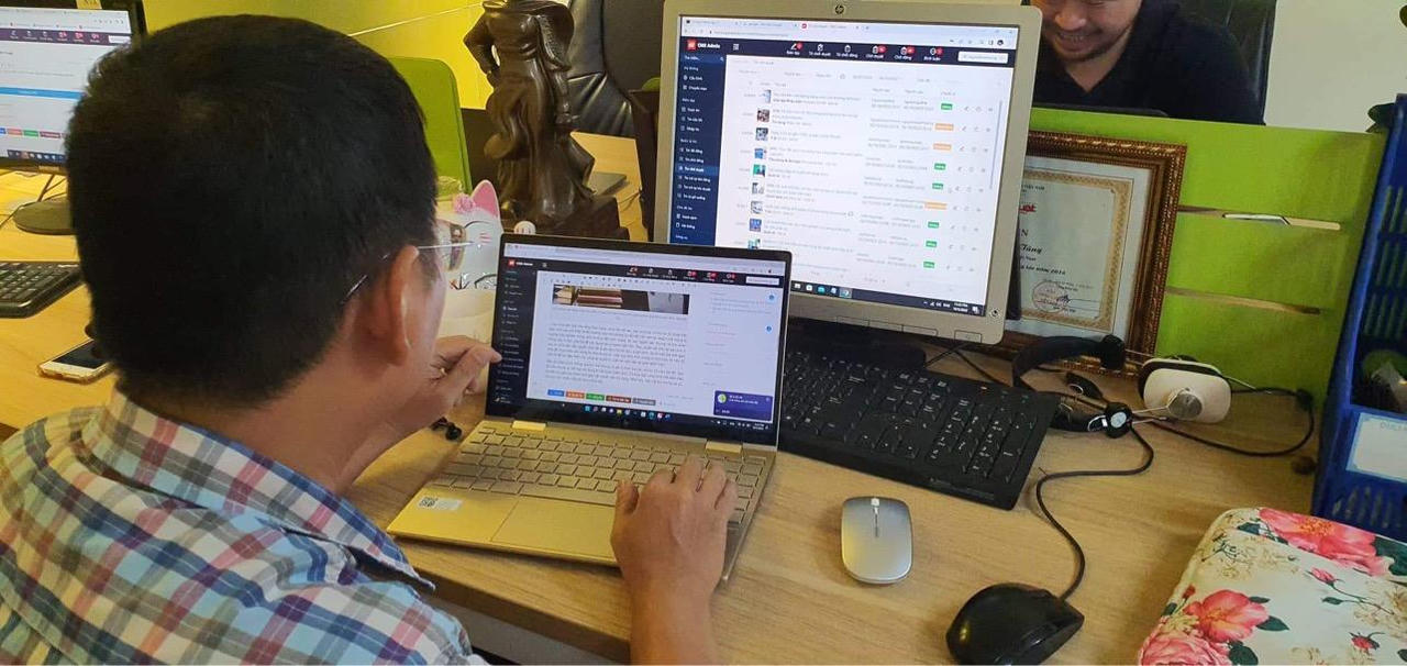 Người làm Báo Pháp luật Việt Nam đón 'giao thừa' của riêng mình