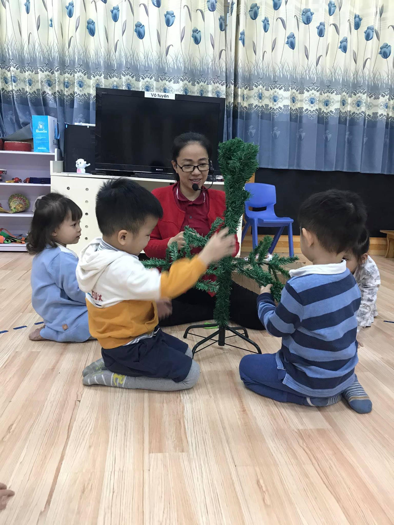 'Bóng hồng' là bác sĩ, công an, giáo viên... tâm sự ngày 20/10