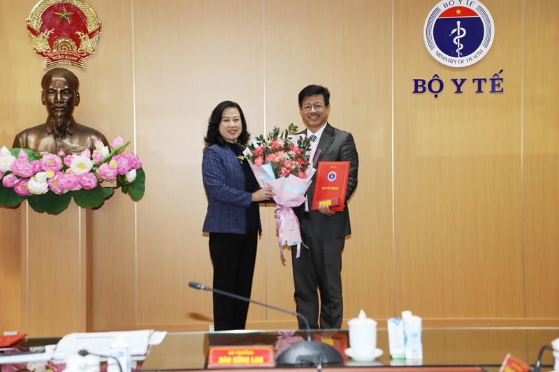 Bộ Y tế bổ nhiệm, bổ nhiệm lại loạt cán bộ