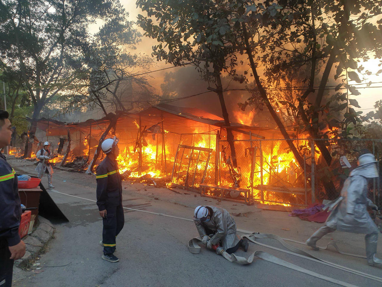 Nguy cơ cháy nổ từ việc tuỳ tiện đốt rác 