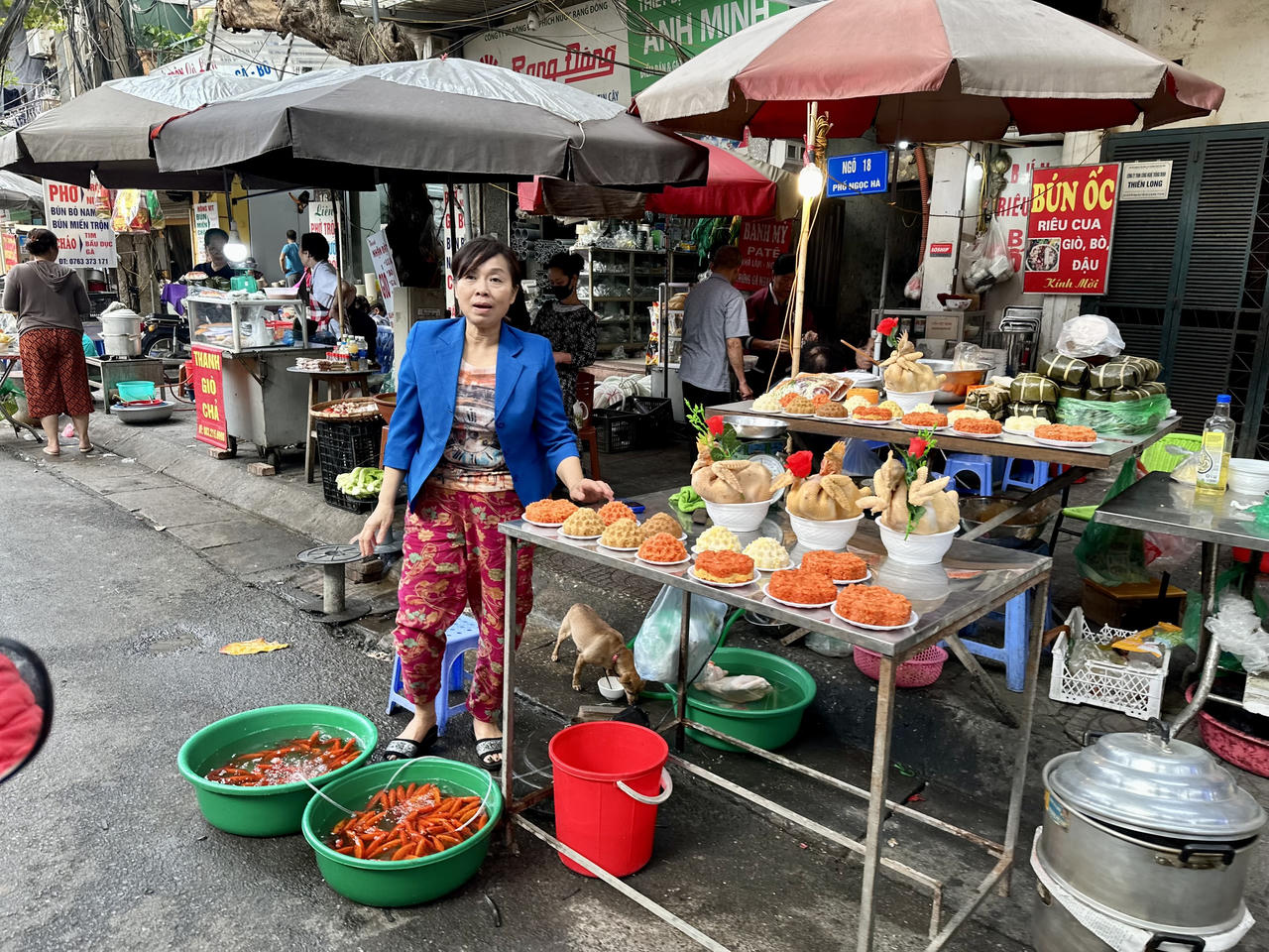 Ngày tiễn ông Công ông Táo, tiểu thương nhiều chợ Hà Nội ế cá chép