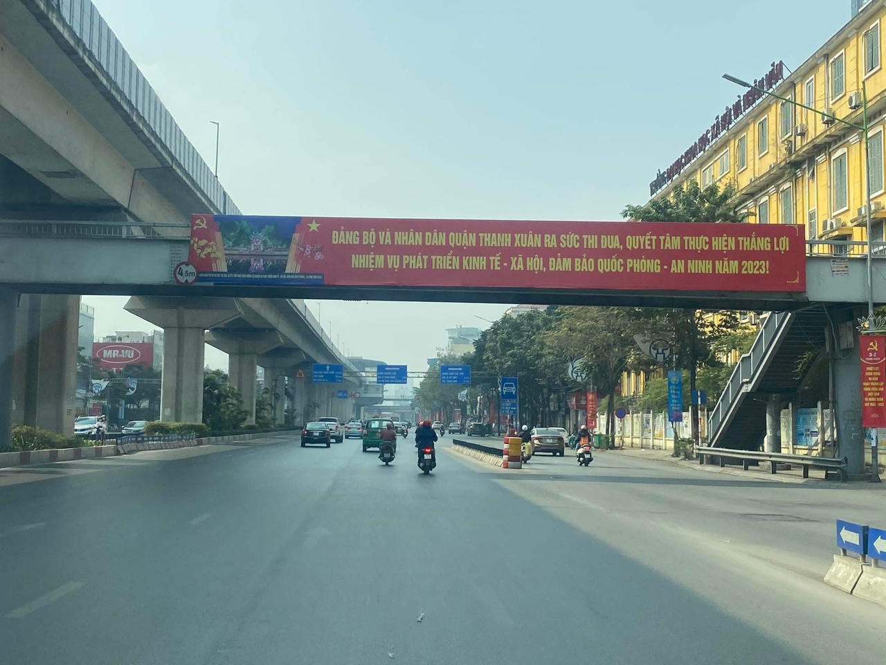  Cận cảnh giao thông Thủ đô ngày 30 Tết