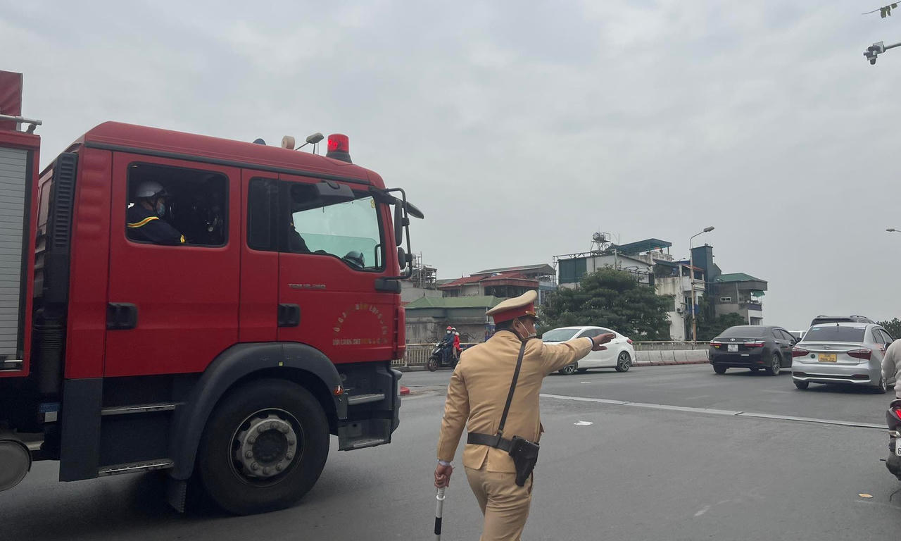 Nam sinh lớp 9 nhảy cầu Chương Dương ngày mùng 6 Tết