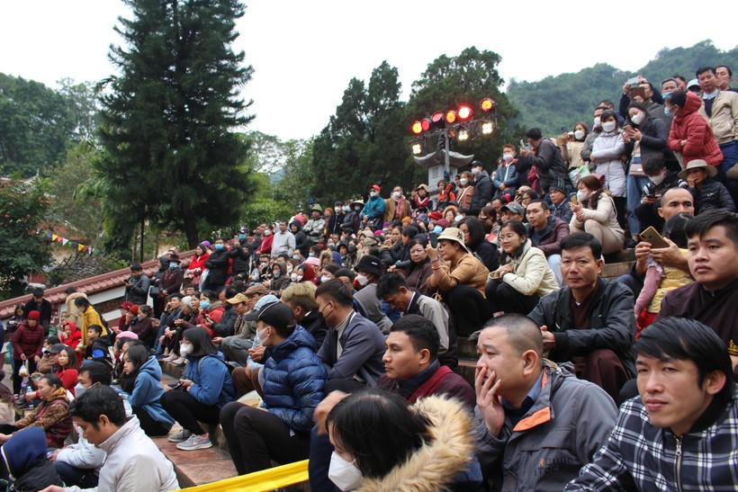 Khai hội Chùa Hương năm 2023