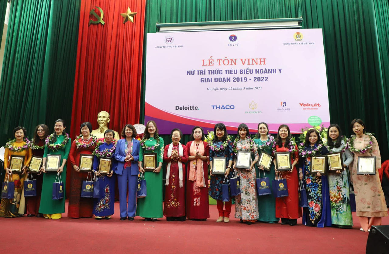 Tôn vinh 51 nữ trí thức tiêu biểu ngành y