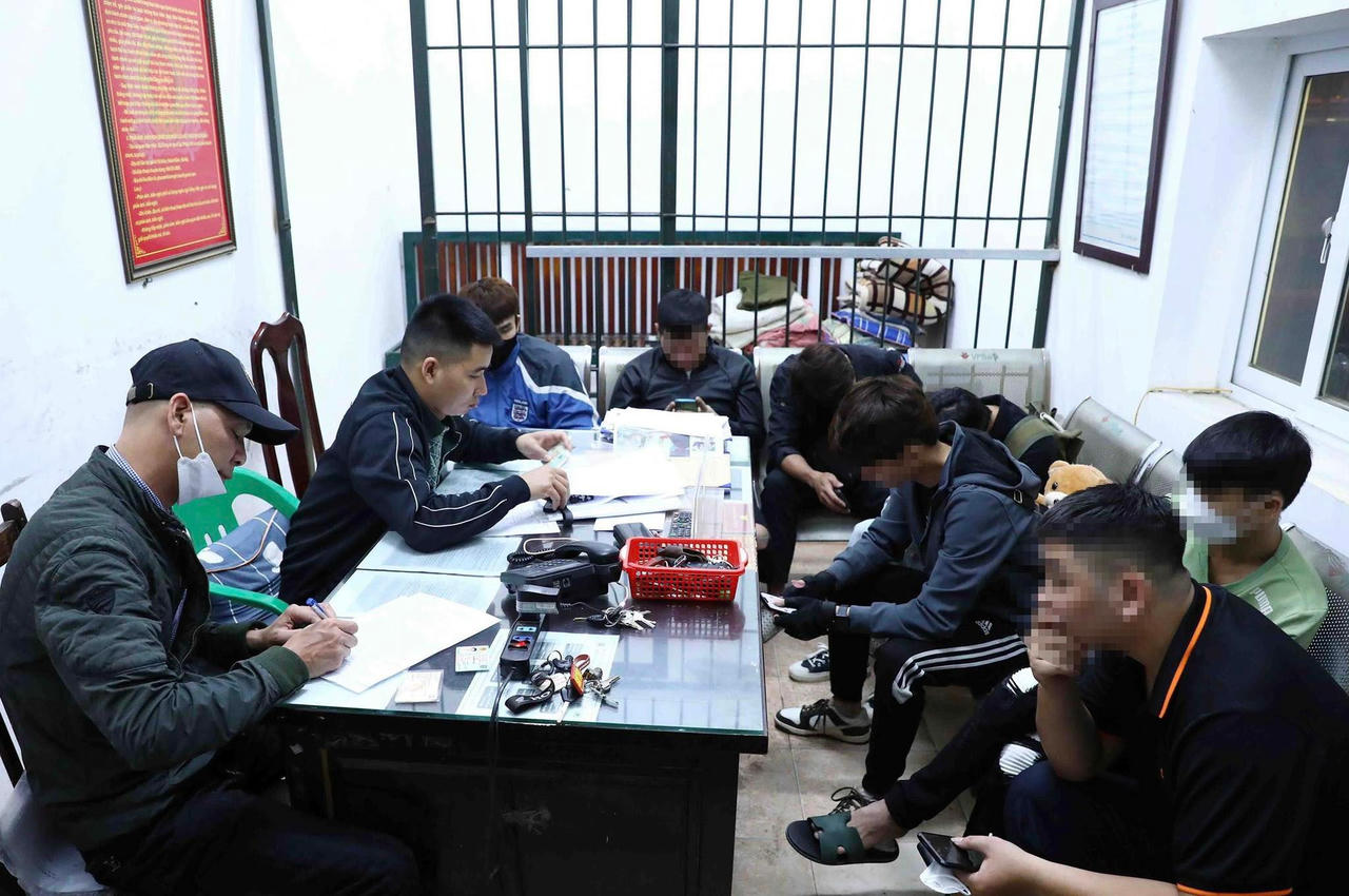 Tóm gọn hàng chục “quái xế” nẹt pô náo loạn đường phố Hà Nội