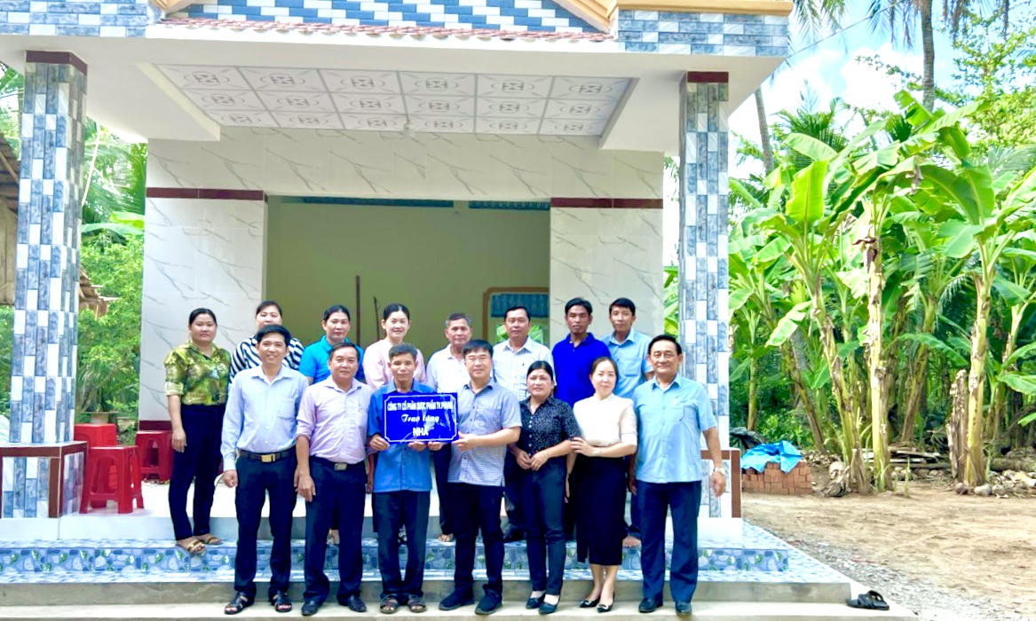 Dược phẩm TV.PHARM chung tay xây nhà đoàn kết tặng hộ nghèo tỉnh Điện Biên