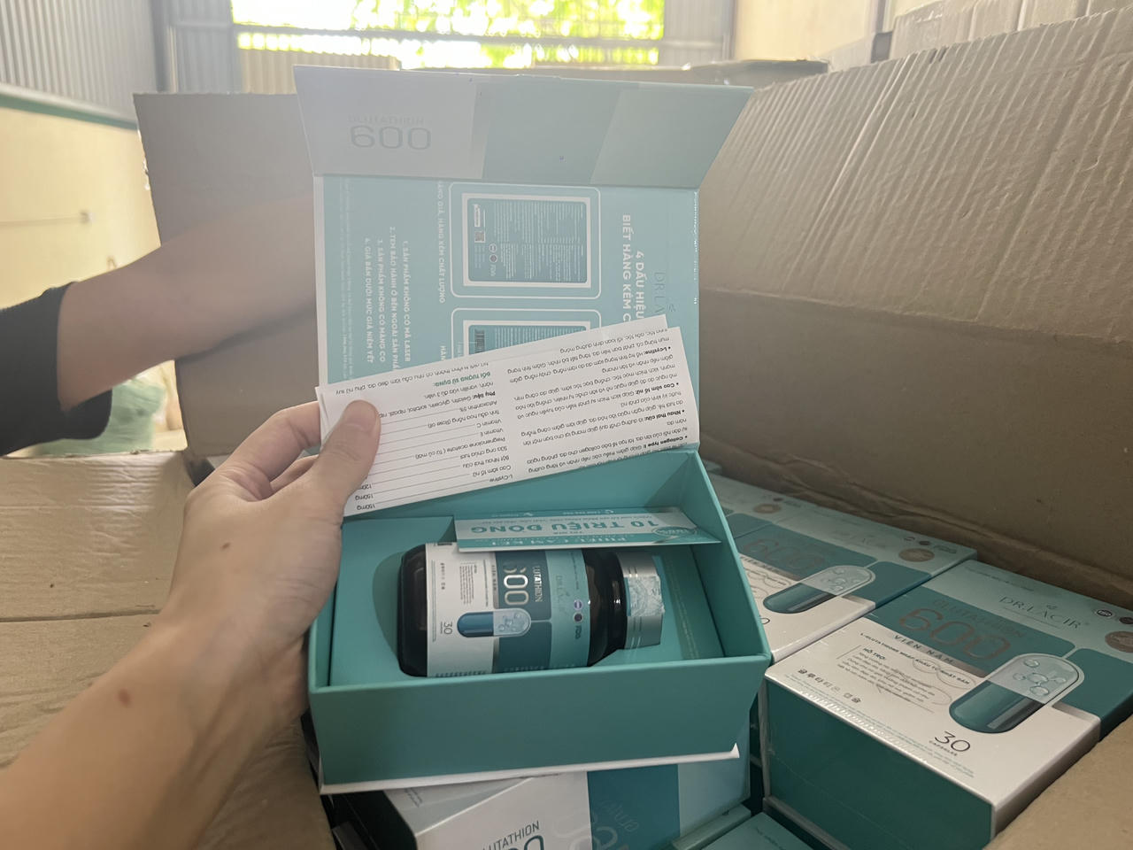Phát hiện và bắt giữ lô viên nám Glutathion 600 có dấu hiệu làm giả 