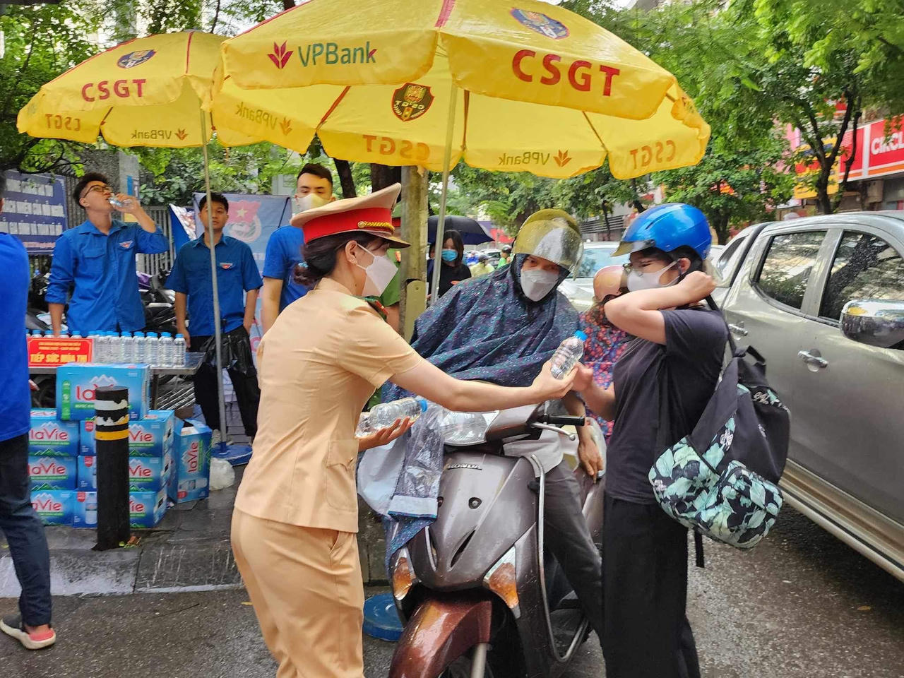 Sáng nay không thí sinh nào ở Hà Nội lỡ thi vì lý do giao thông