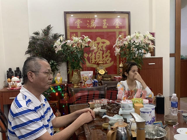 Bắt quả tang 12 người nước ngoài đang đánh bạc được tổ chức chuyên nghiệp