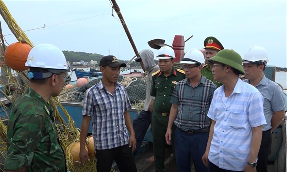 Lực lượng công an giúp dân, chủ động ứng phó với cơn bão số 1