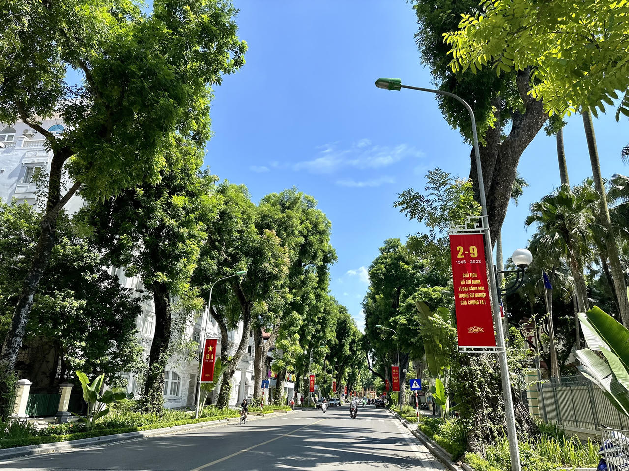  Hà Nội rực rỡ cờ hoa dịp Tết Độc lập