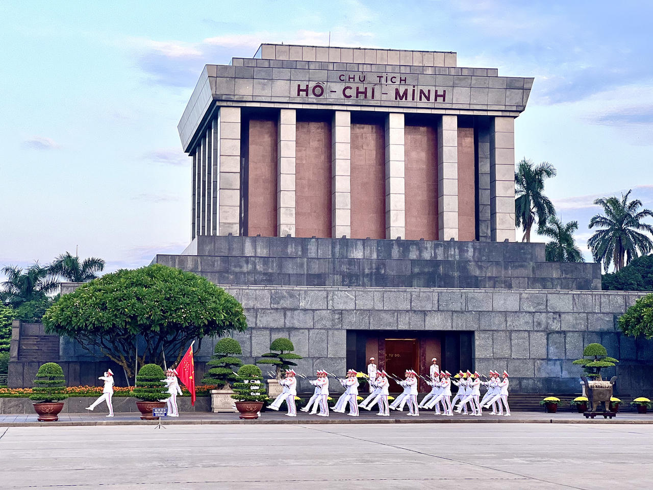 Thiêng liêng lễ chào cờ sáng 2/9 tại Quảng trường Ba Đình 