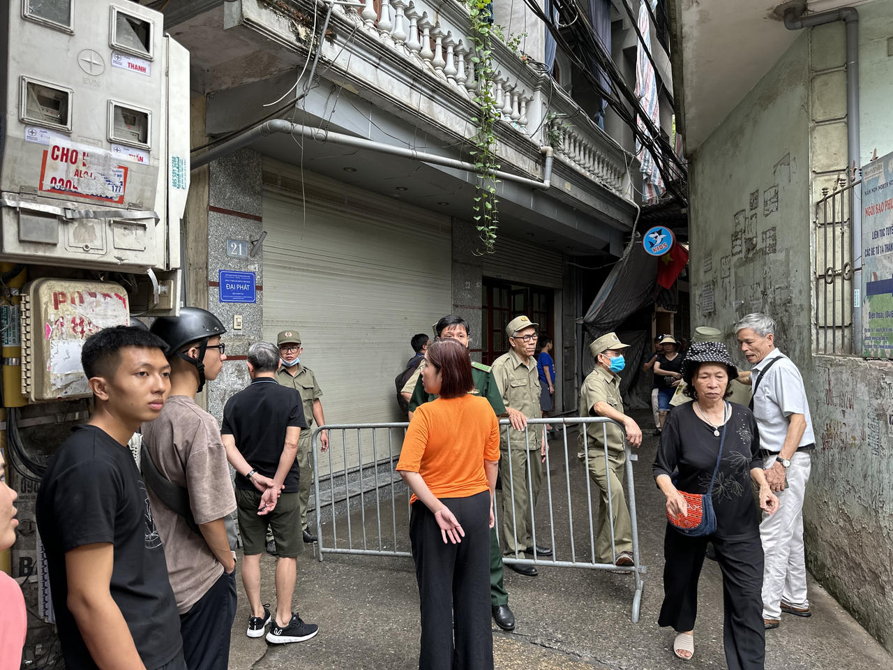 Nhân chứng và người nhà nạn nhân bàng hoàng kể về vụ cháy chung cư mini ở Hà Nội