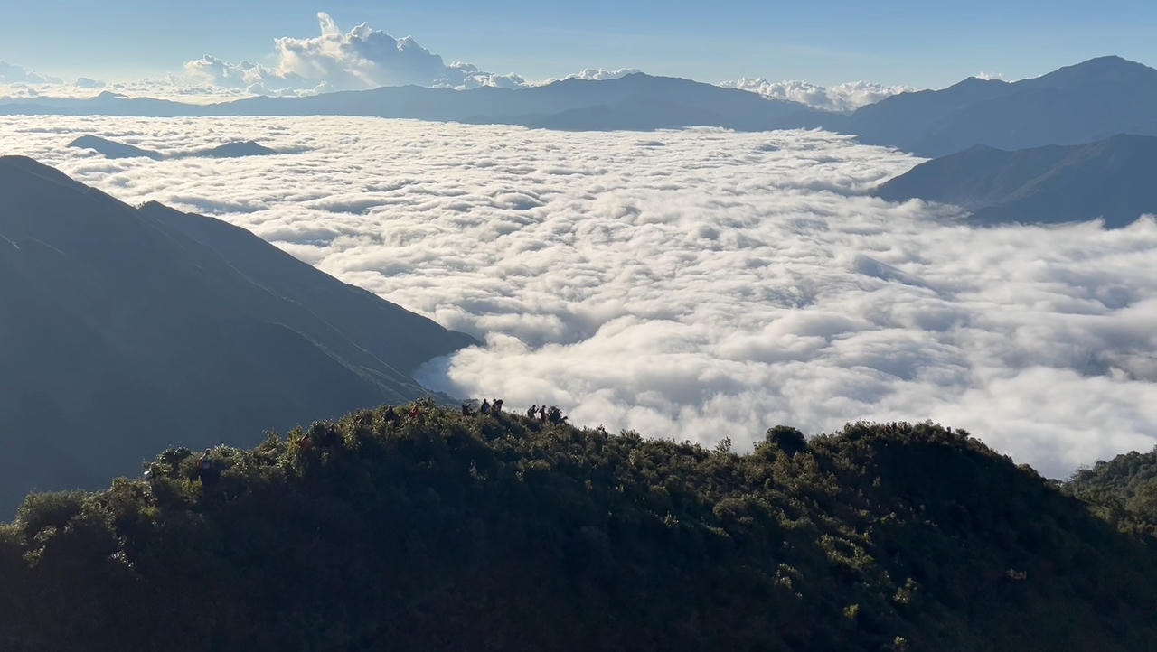 100 nhà báo sẽ tham gia giải leo núi “Bước chân trên mây”, cơ cấu giải thưởng lên đến hàng trăm triệu đồng 