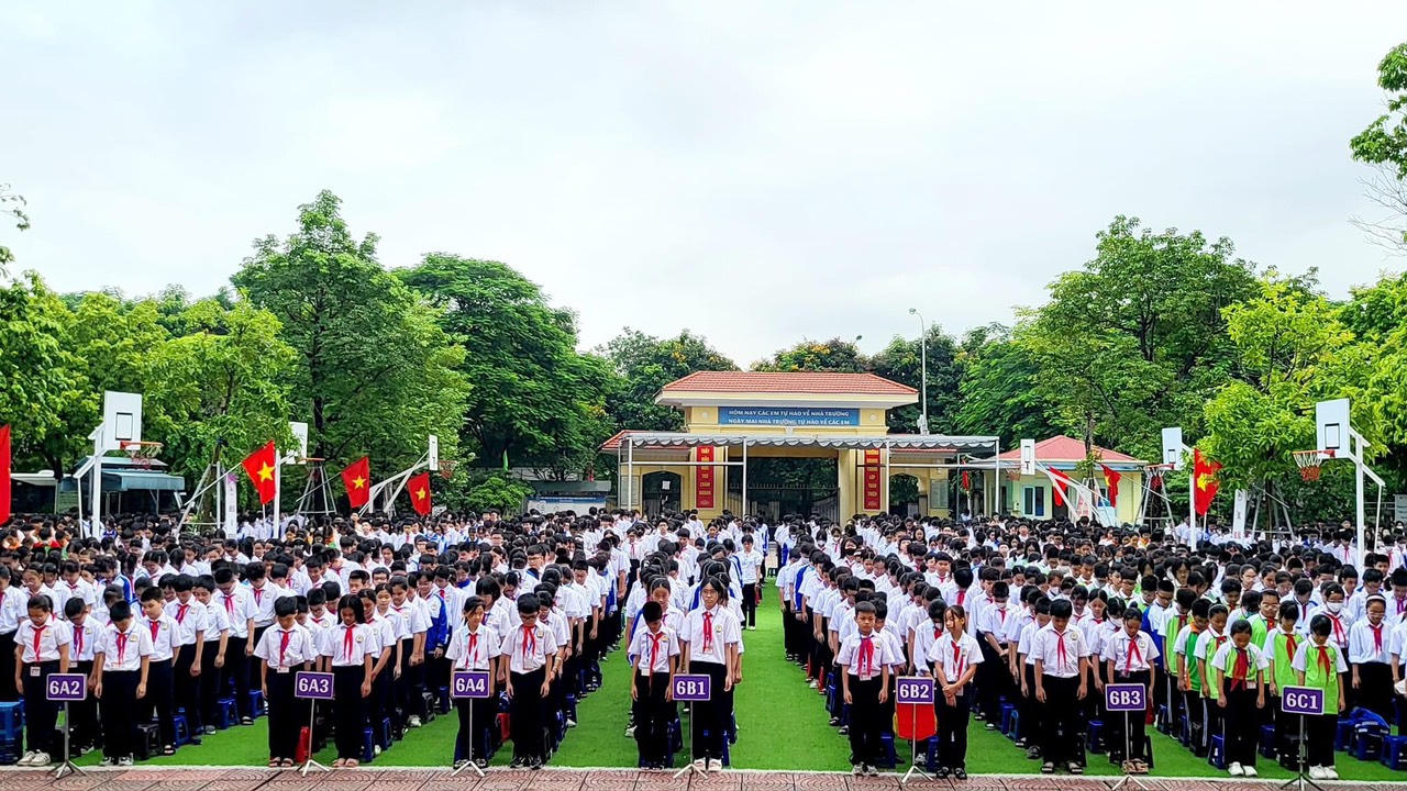 Xúc động phút Hà Nội tưởng niệm 56 nạn nhân tử vong vụ cháy chung cư mini phố Khương Hạ