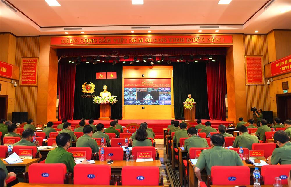 Tiếp tục thực hiện tốt nhiệm vụ bảo vệ an ninh quốc gia, bảo đảm trật tự, an toàn xã hội