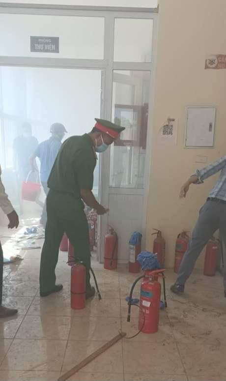 Hà Nội: Cháy tại trường Tiểu học Đồng Mai 1 