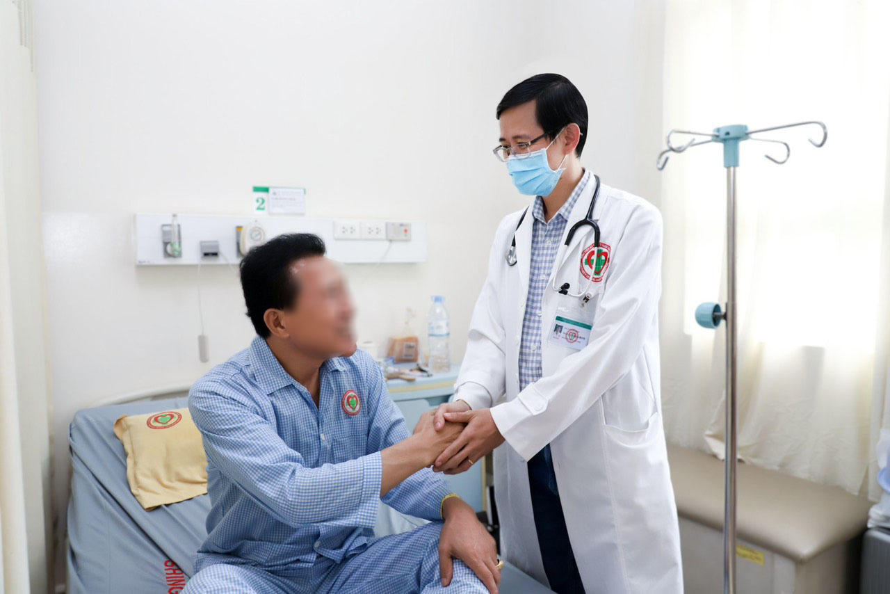 Cấp cứu kịp thời bệnh nhân nước ngoài bị nhồi máu cơ tim cấp