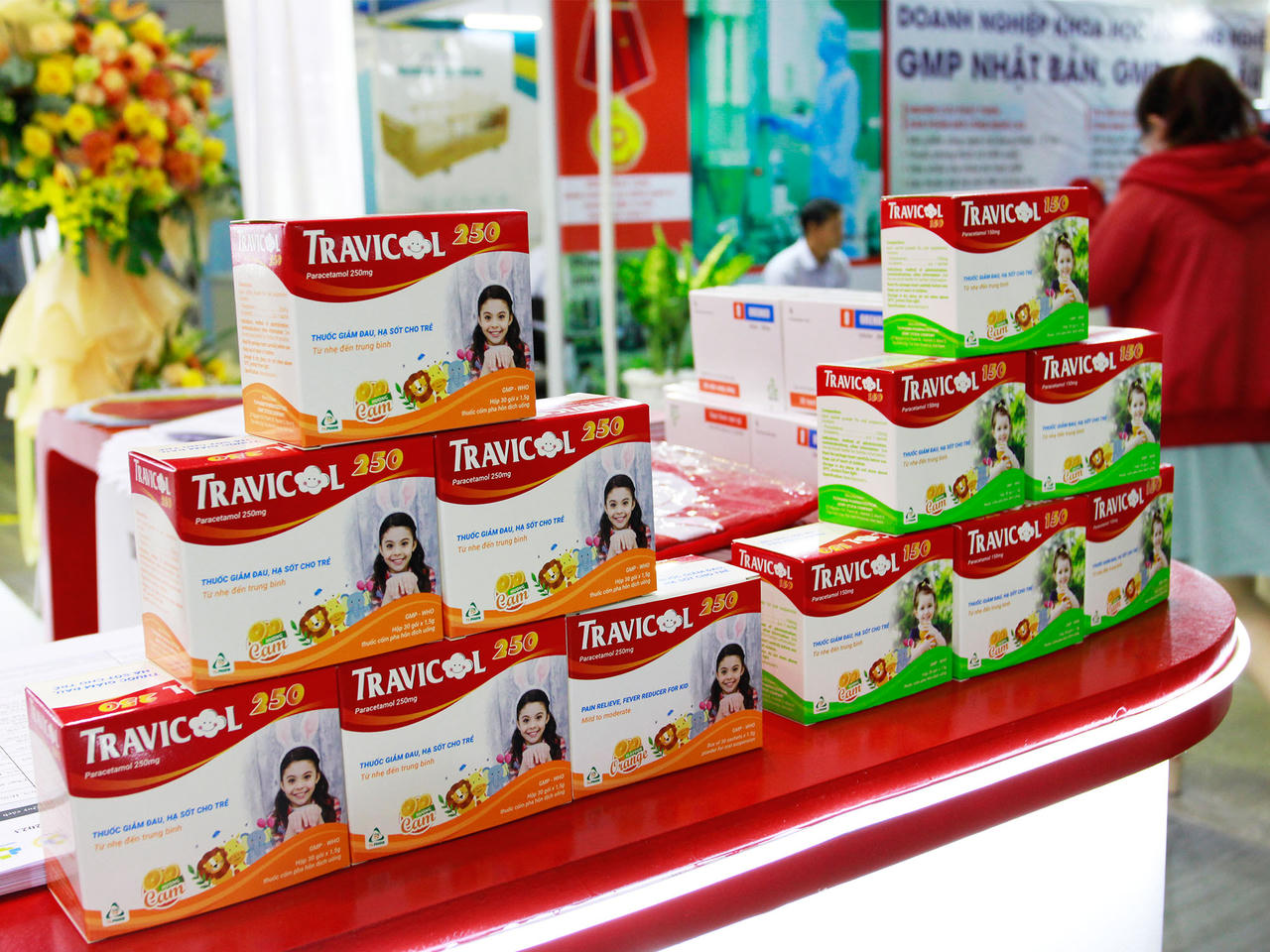 Thương hiệu Quốc gia Travicol ra mắt thuốc hạ sốt giảm đau dành cho bé