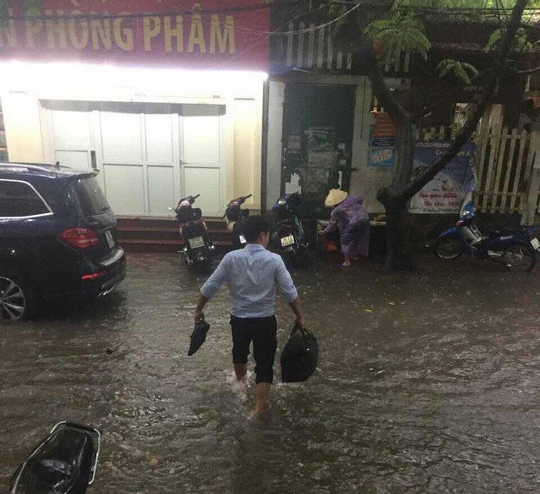 Những 'chiến binh' thầm lặng thực hiện 'sứ mệnh' vì khách hàng gần 30 năm