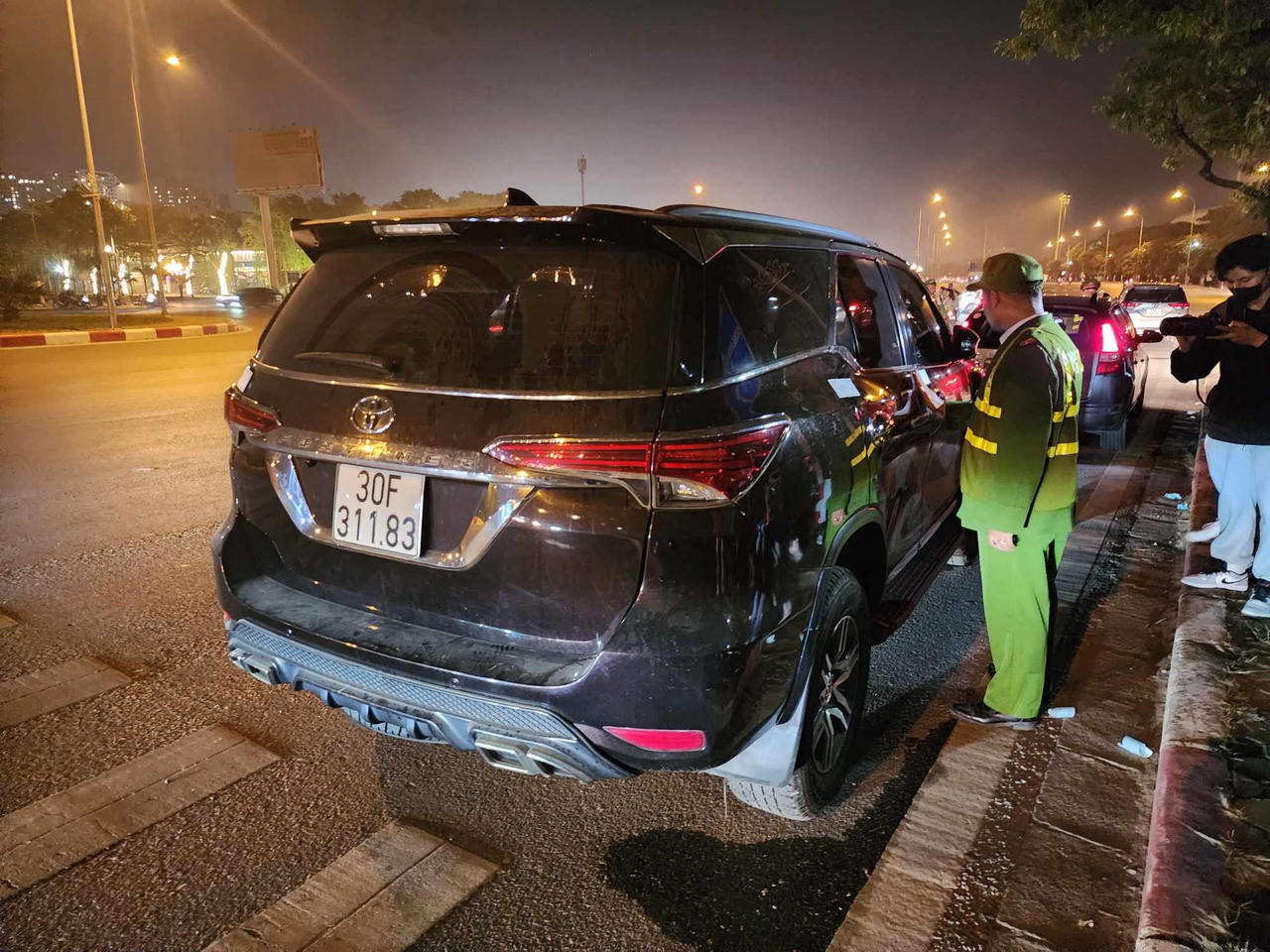 Vi phạm nồng độ cồn kịch khung, tài xế tự nhận mình “tâm thần” 