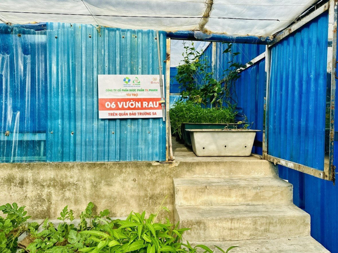 Dược phẩm TV.PHARM tiên phong góp 1,5 tỉ đồng phát triển ‘vườn rau xanh chiến sĩ’ đảo Trường Sa
